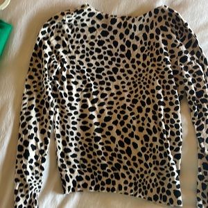Diane con Furstenberg lightweight leopard print sweater, size small
